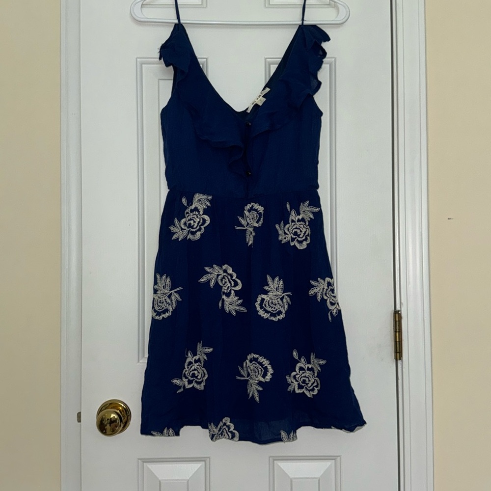 Cute mini dress!